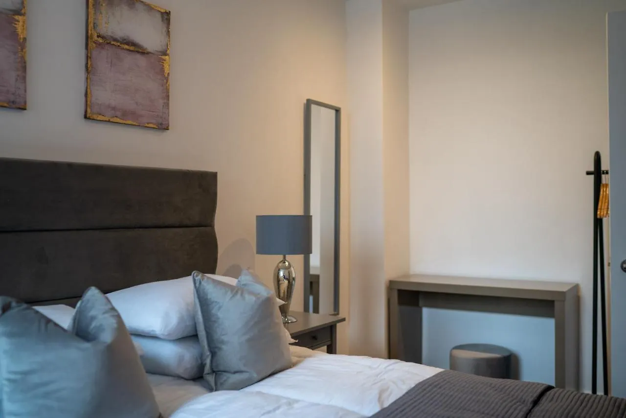 York Riverside Apartments